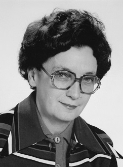 Nyitrai Ferencné (1926–2011) közgazdász, statisztikus, a KSH elnöke