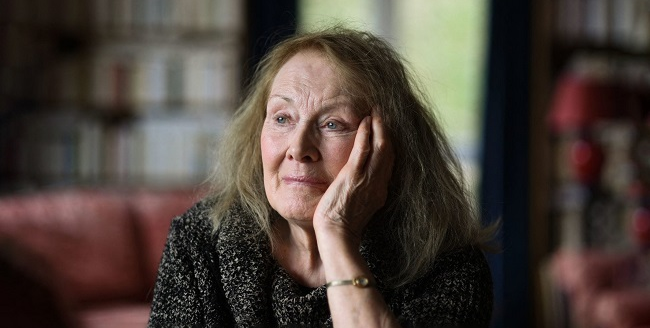 A francia Annie Ernaux nyerte 2022-ben az irodalmi Nobel-díjat