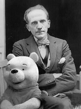 140 éve született A. A. Milne (1882–1956), a Micimackó írója