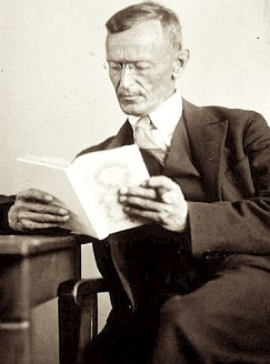 60 éve hunyt el Hermann Hesse (1877–1962) irodalmi Nobel-díjas német-svájci író, költő és festő, az újromantika kimagasló képviselője