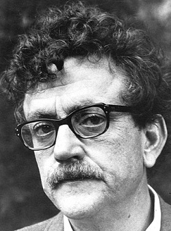 100 éve született Kurt Vonnegut (1922–2007) amerikai regényíró és esszéista